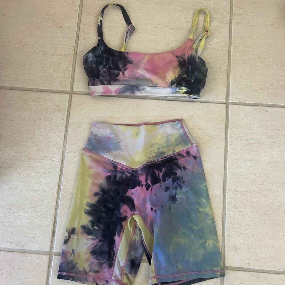 Vitality set sports bra and biker shorts XS